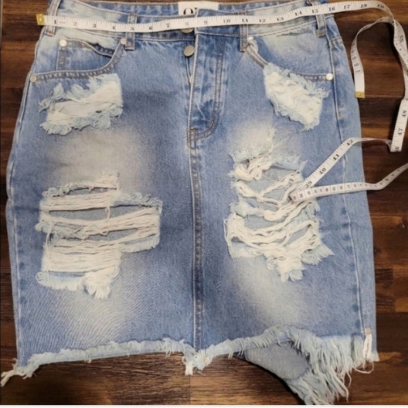 One by One Teaspoon Acid Distressed Denim Skirt, Size 30 - Picture 7 of 8
